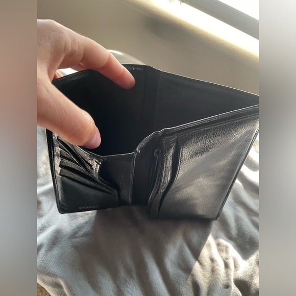 Chanel bifold wallet - Picture 11 of 13